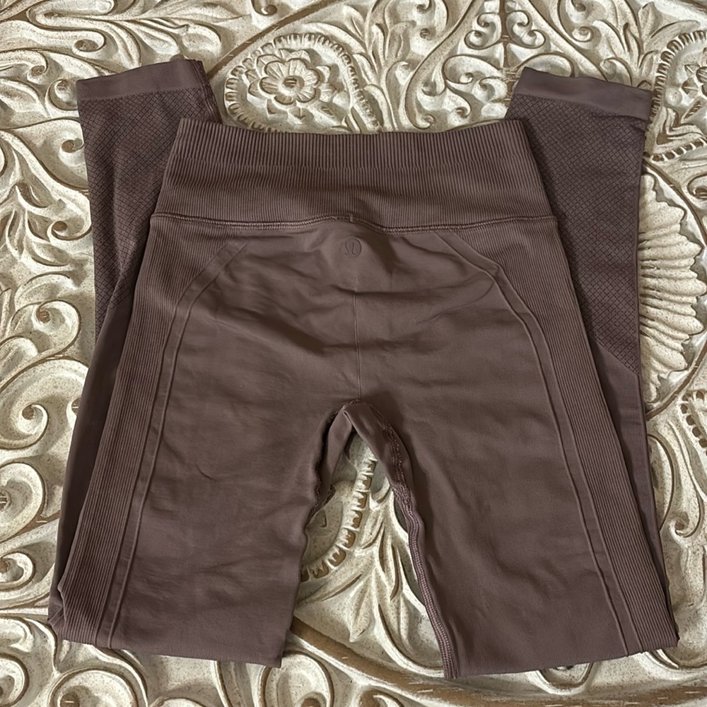 Lululemon leggings size 2